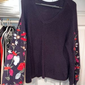American Eagle embroidered sleeve sweater